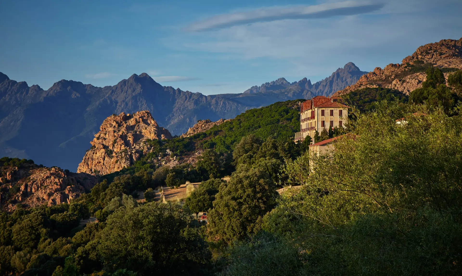 Aiguilles de Bavella : randonn&eacute;e en Corse du Sud