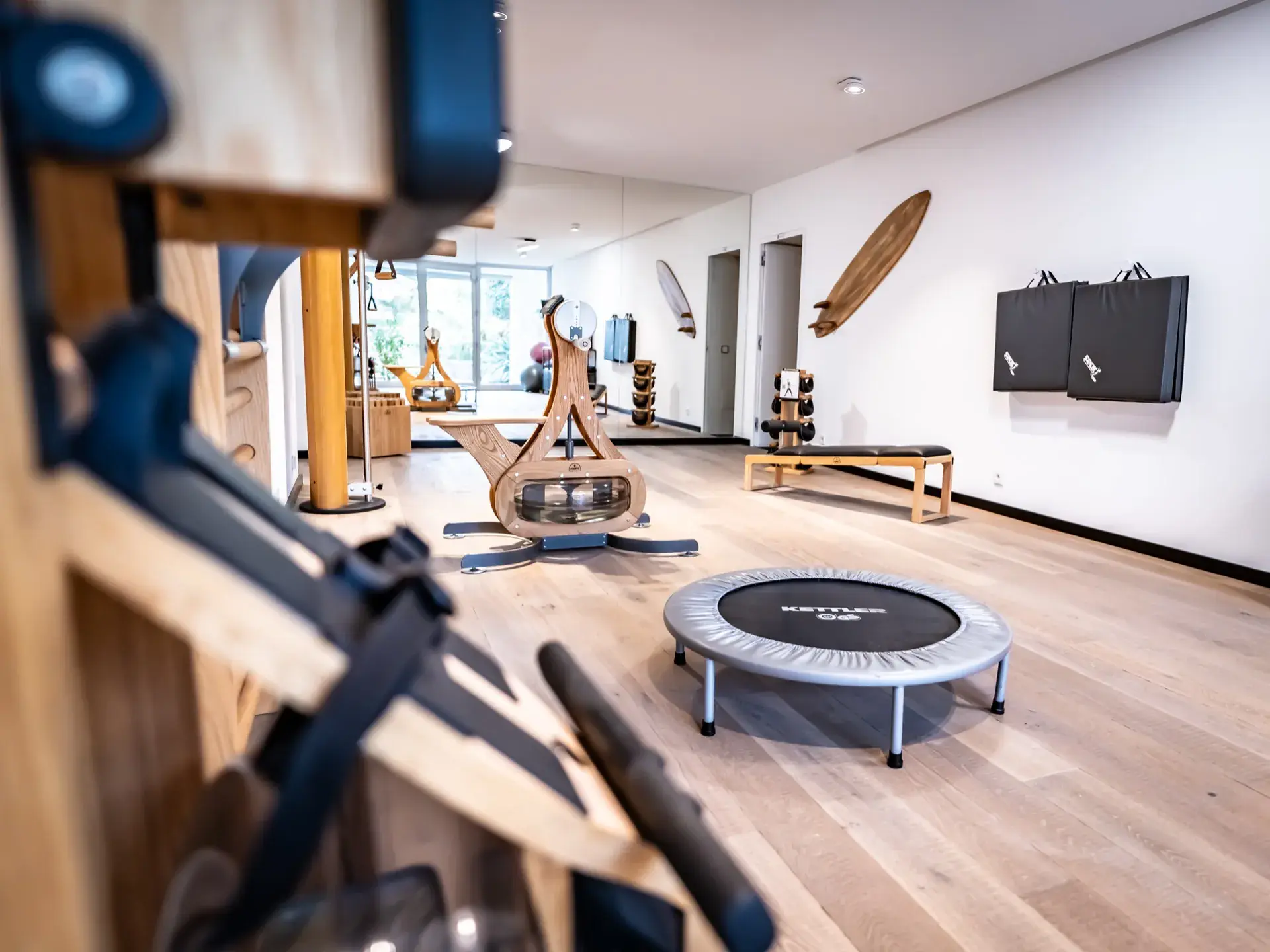 Salle de fitness équipée à Villa Azaitu